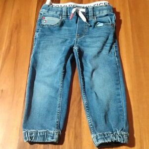 Tommy Hilfiger Toddler Boys 2T Blue Jeans with Knit Logo Waistband Athletic Fit